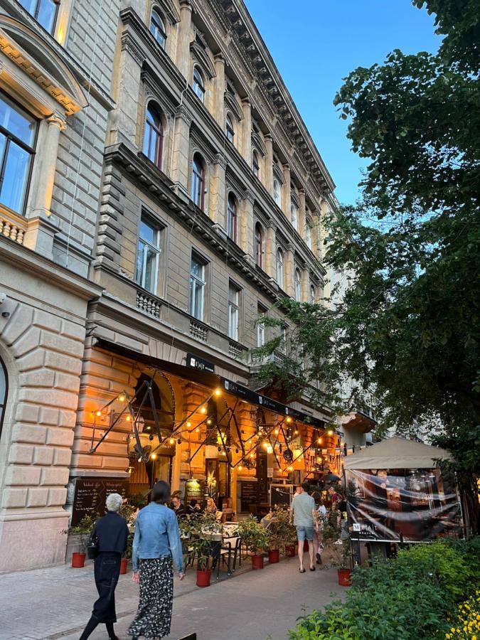 Ferienwohnung Casa Nora Liszt Ferenc Ter Budapest Exterior foto